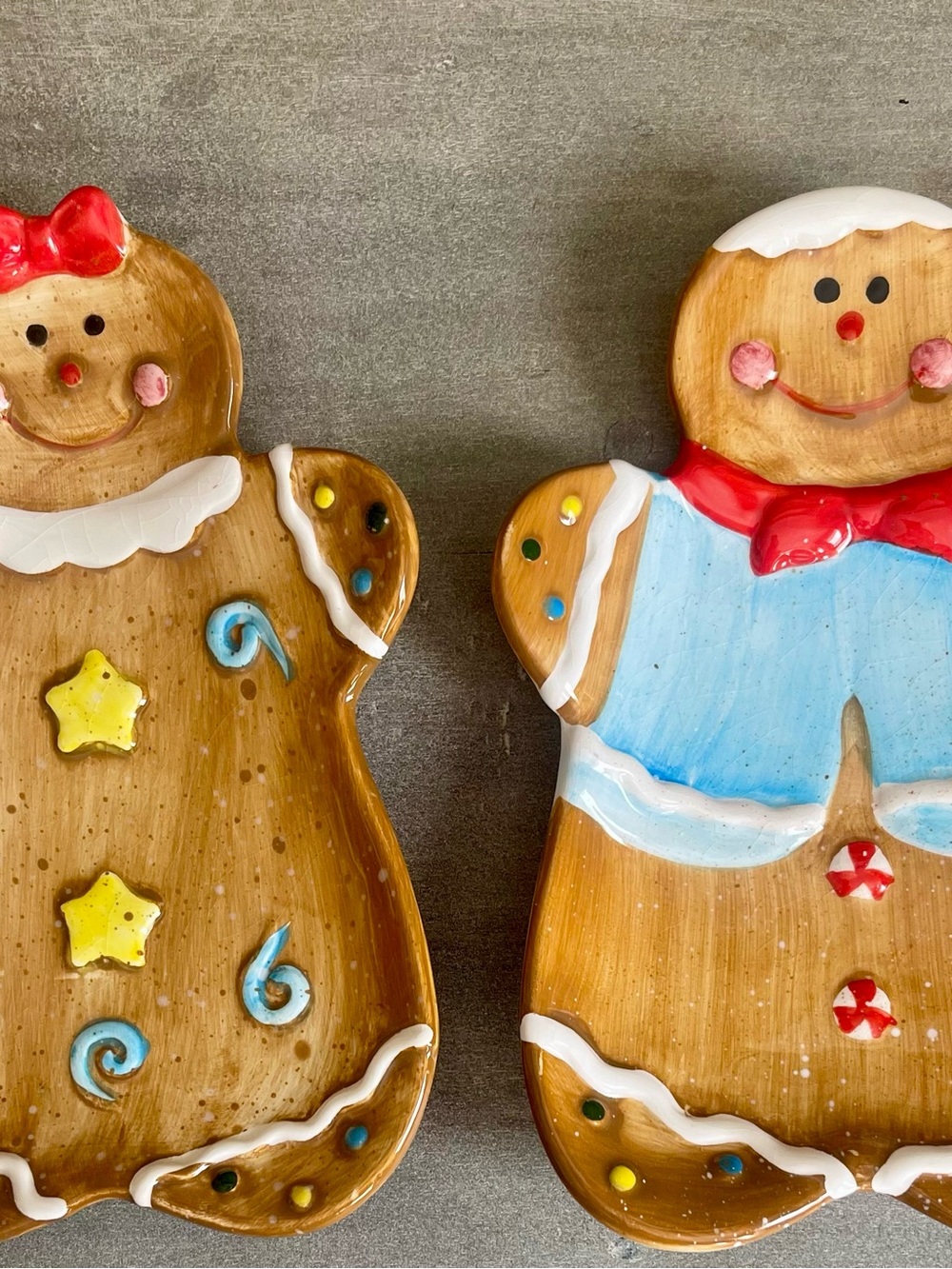 Gingerbread Duo Decorative Plates - Brown, Red, Blue, White